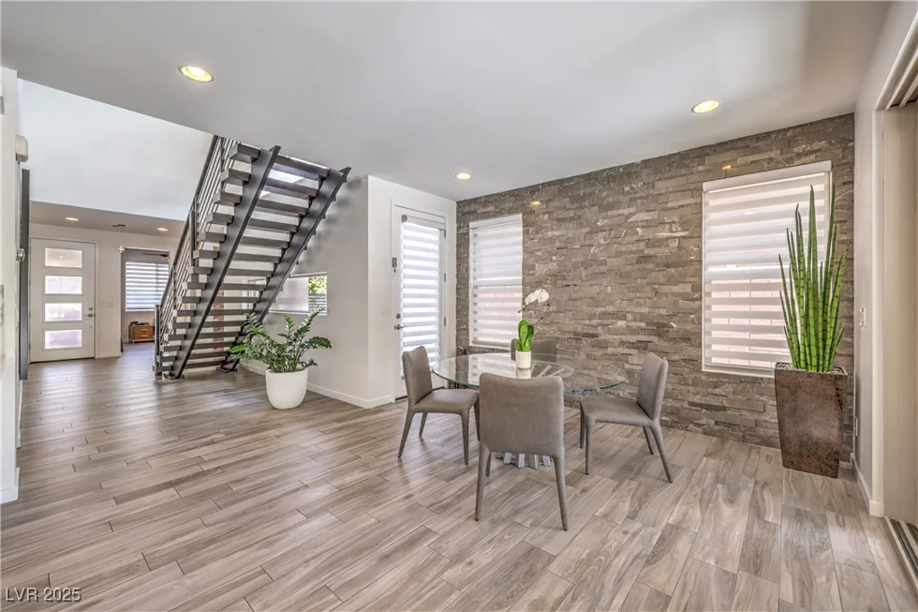 10337 Kesington, Las Vegas, NV 89135