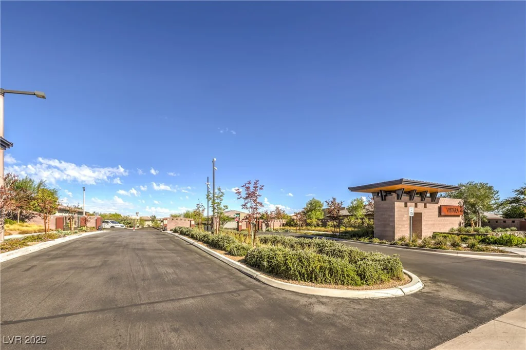 10337 Kesington, Las Vegas, NV 89135