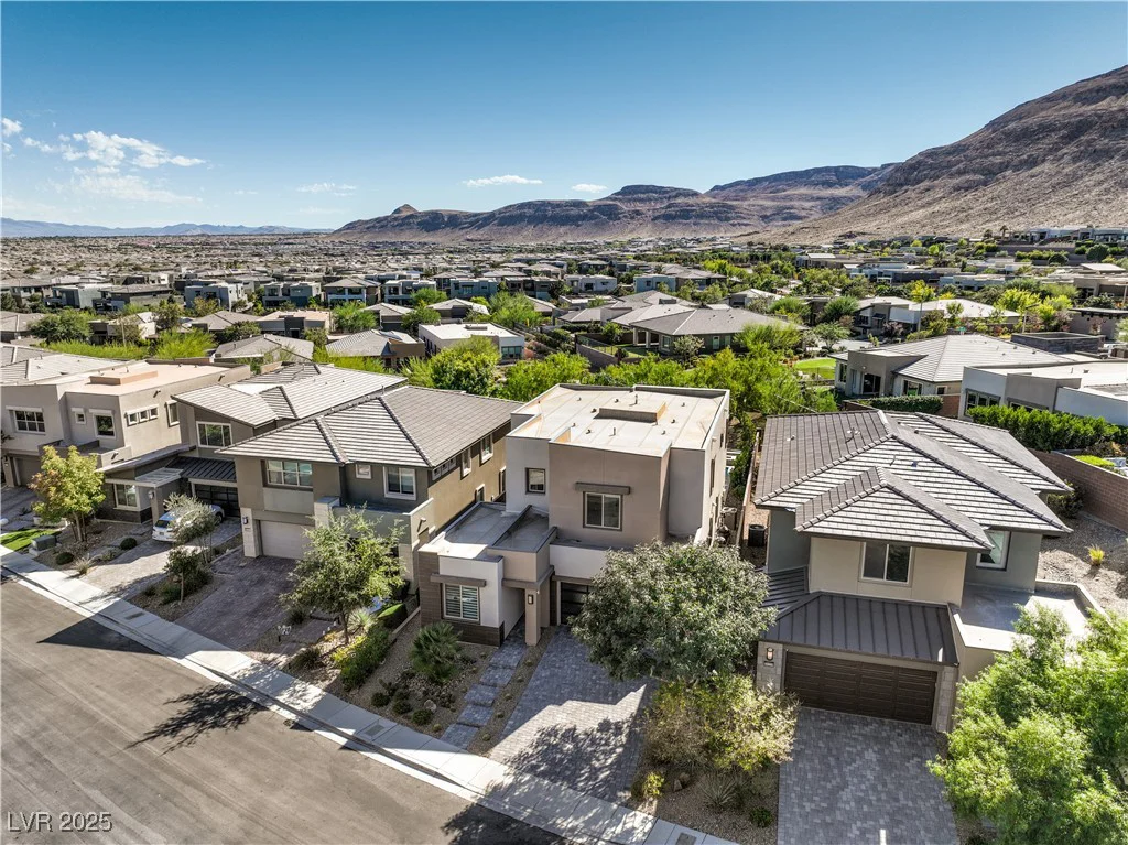 10337 Kesington, Las Vegas, NV 89135