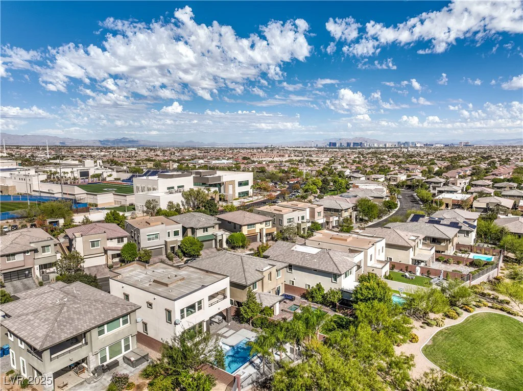 10337 Kesington, Las Vegas, NV 89135