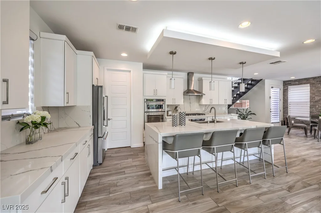 10337 Kesington, Las Vegas, NV 89135