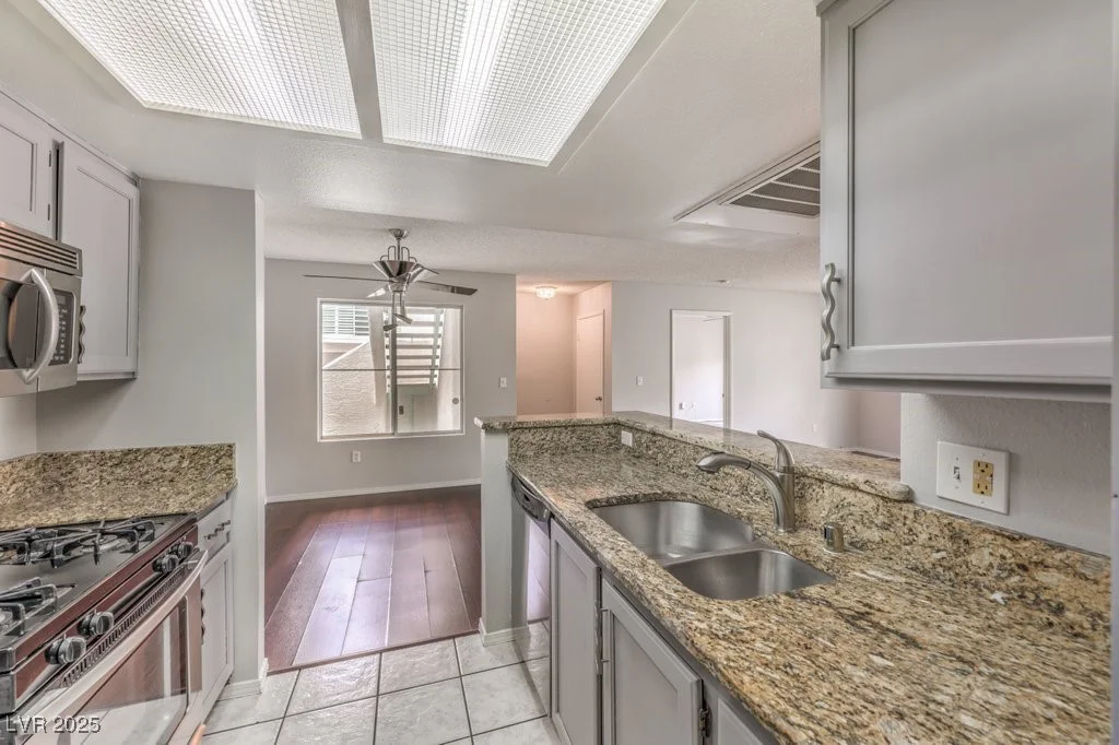 7100 PIRATES COVE, Las Vegas, NV 89145