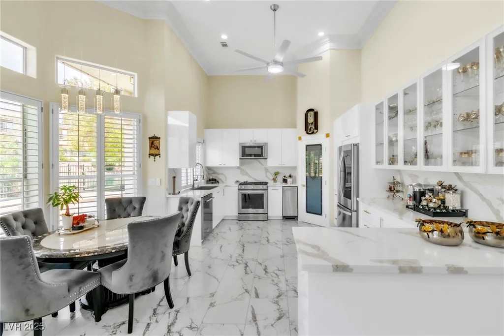 2209 Glenbrook, Las Vegas, NV 89117