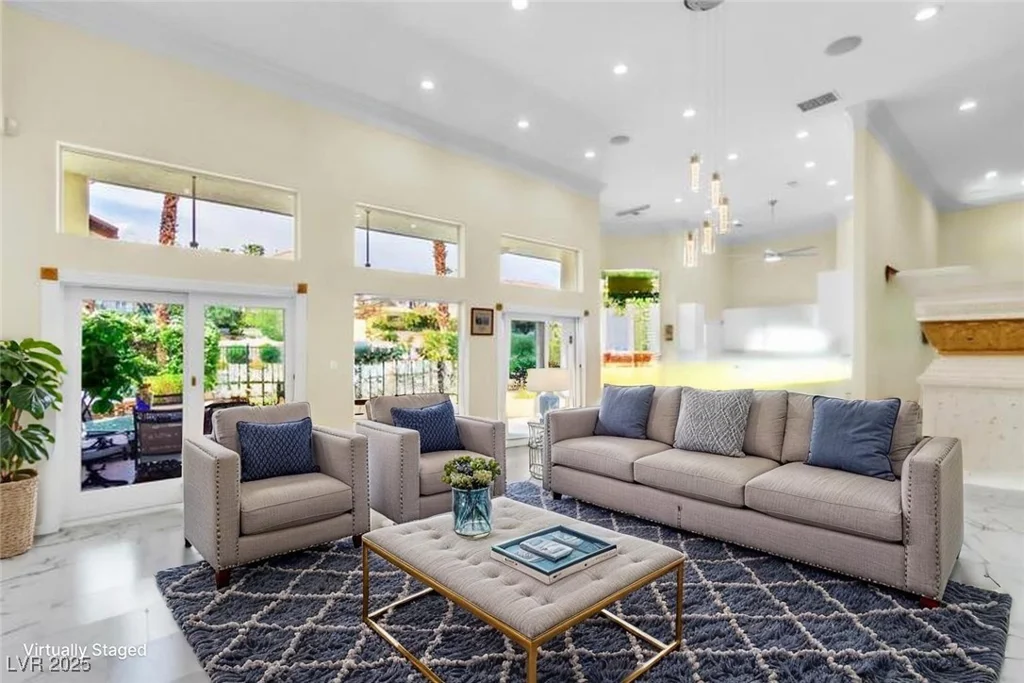 2209 Glenbrook, Las Vegas, NV 89117