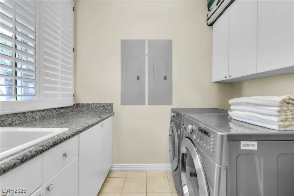 2209 Glenbrook, Las Vegas, NV 89117