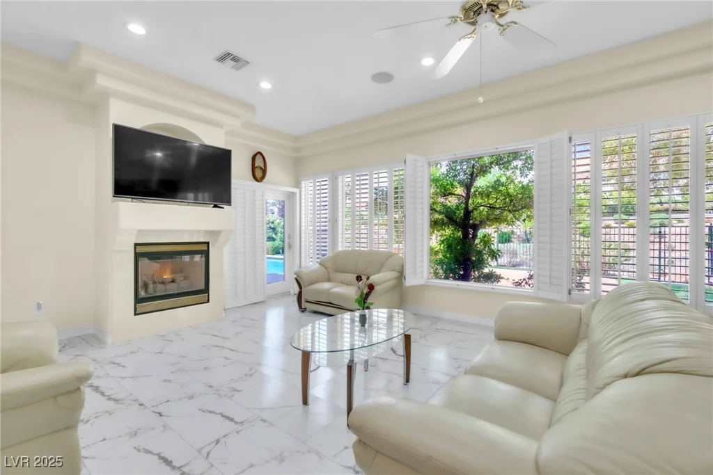 2209 Glenbrook, Las Vegas, NV 89117