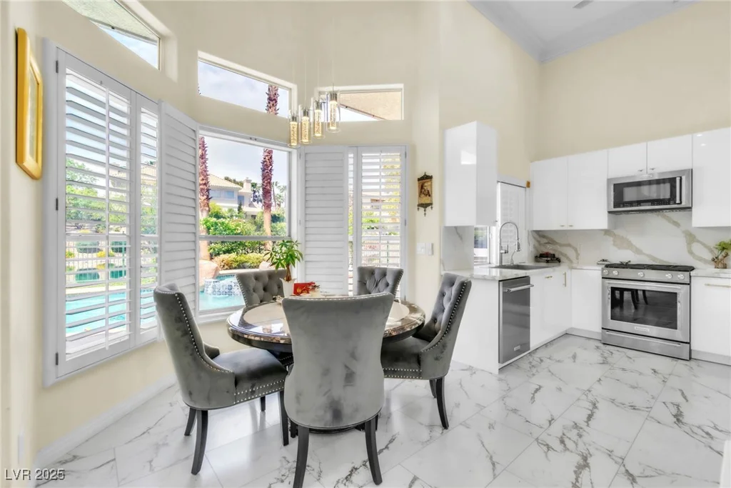 2209 Glenbrook, Las Vegas, NV 89117