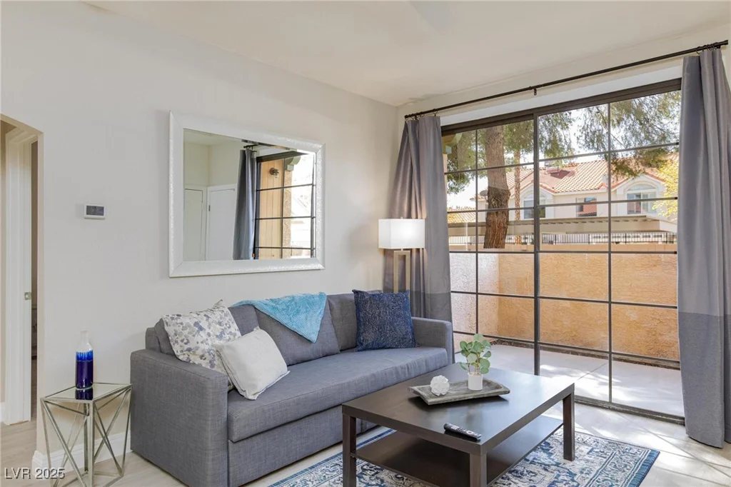 5130 Jones, Las Vegas, NV 89118
