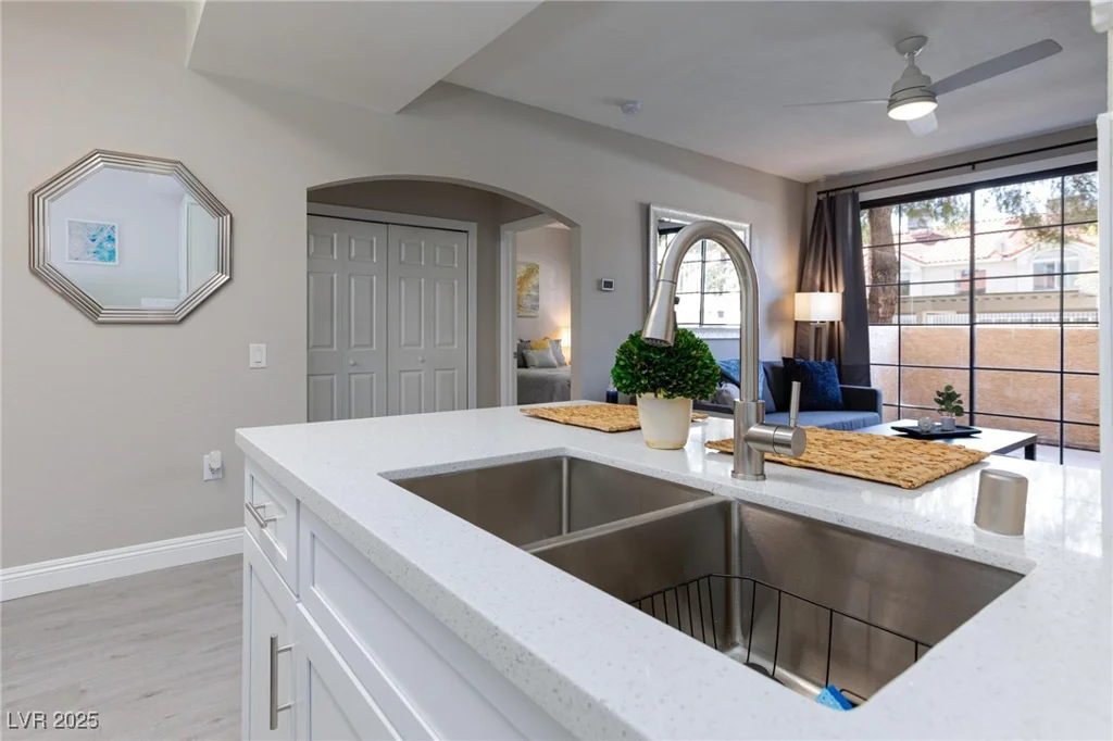 5130 Jones, Las Vegas, NV 89118