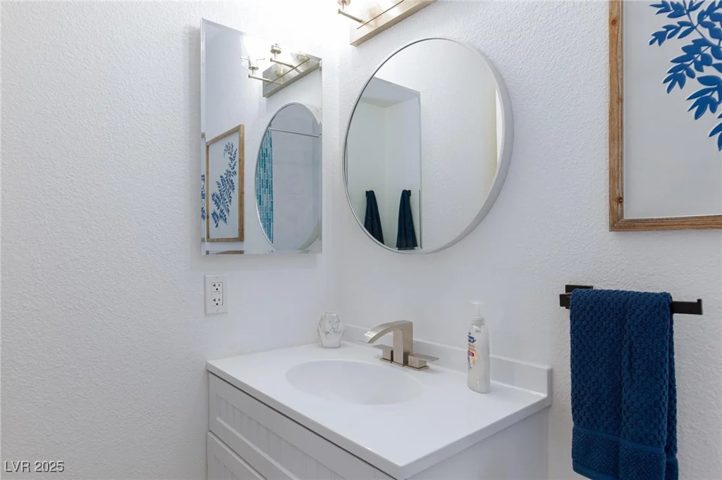 5130 Jones, Las Vegas, NV 89118