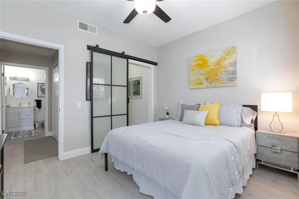 5130 Jones, Las Vegas, NV 89118