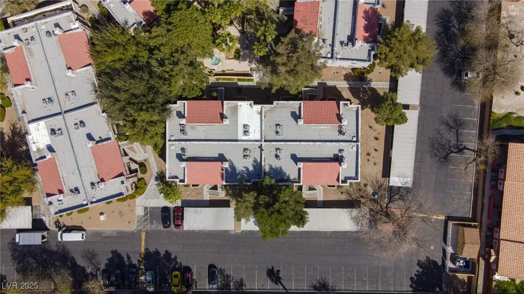 5130 Jones, Las Vegas, NV 89118