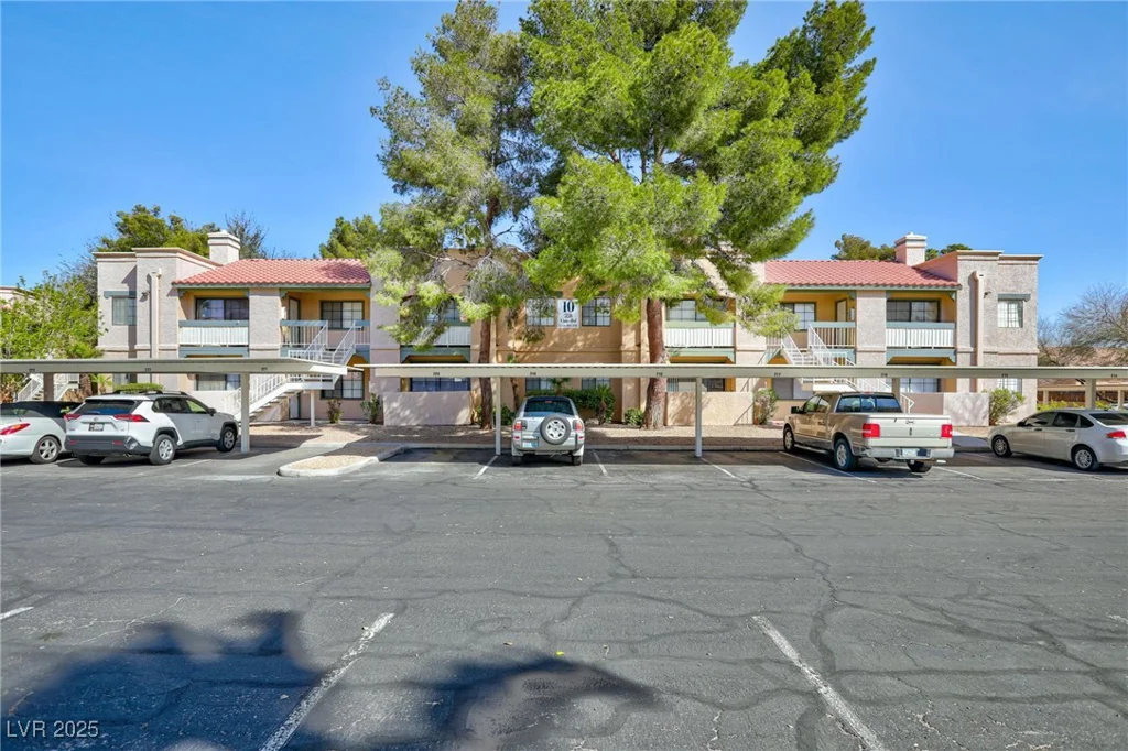 5130 Jones, Las Vegas, NV 89118