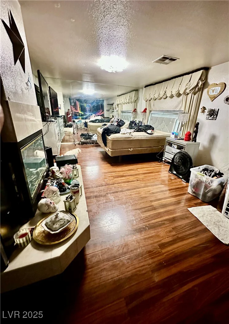 4408 Pioneer, Las Vegas, NV 89129