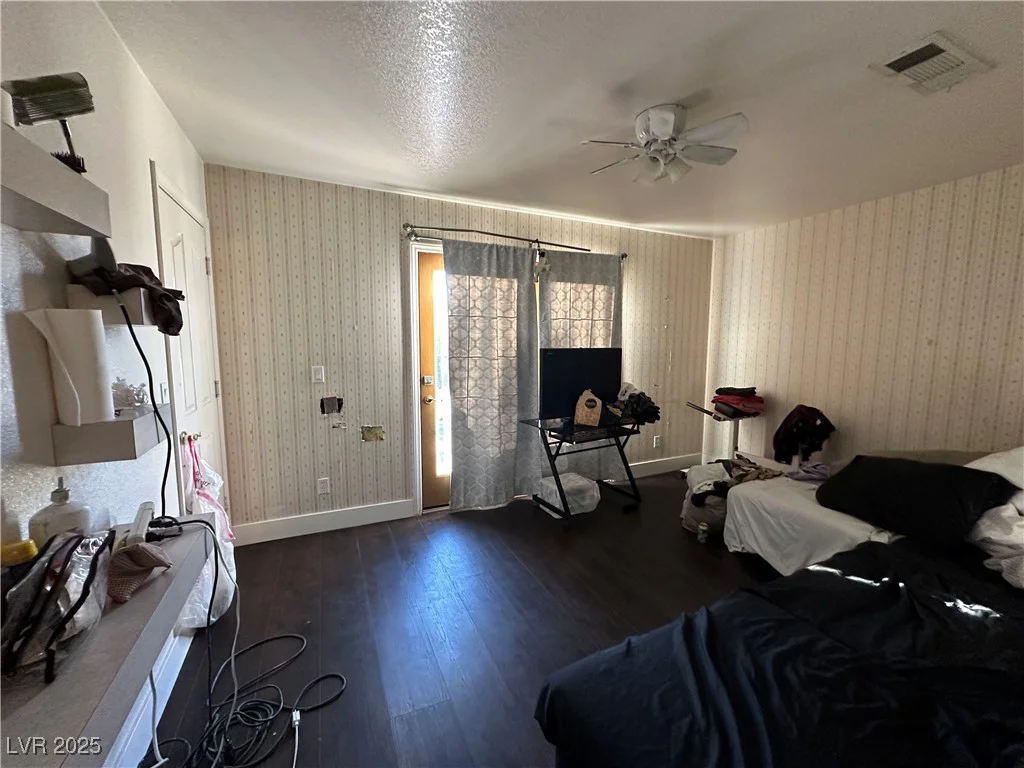 4408 Pioneer, Las Vegas, NV 89129