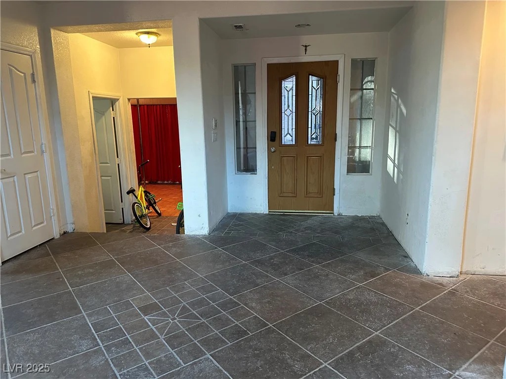 4408 Pioneer, Las Vegas, NV 89129