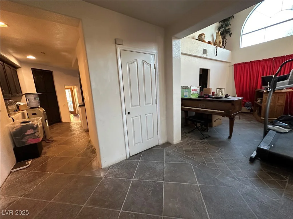 4408 Pioneer, Las Vegas, NV 89129