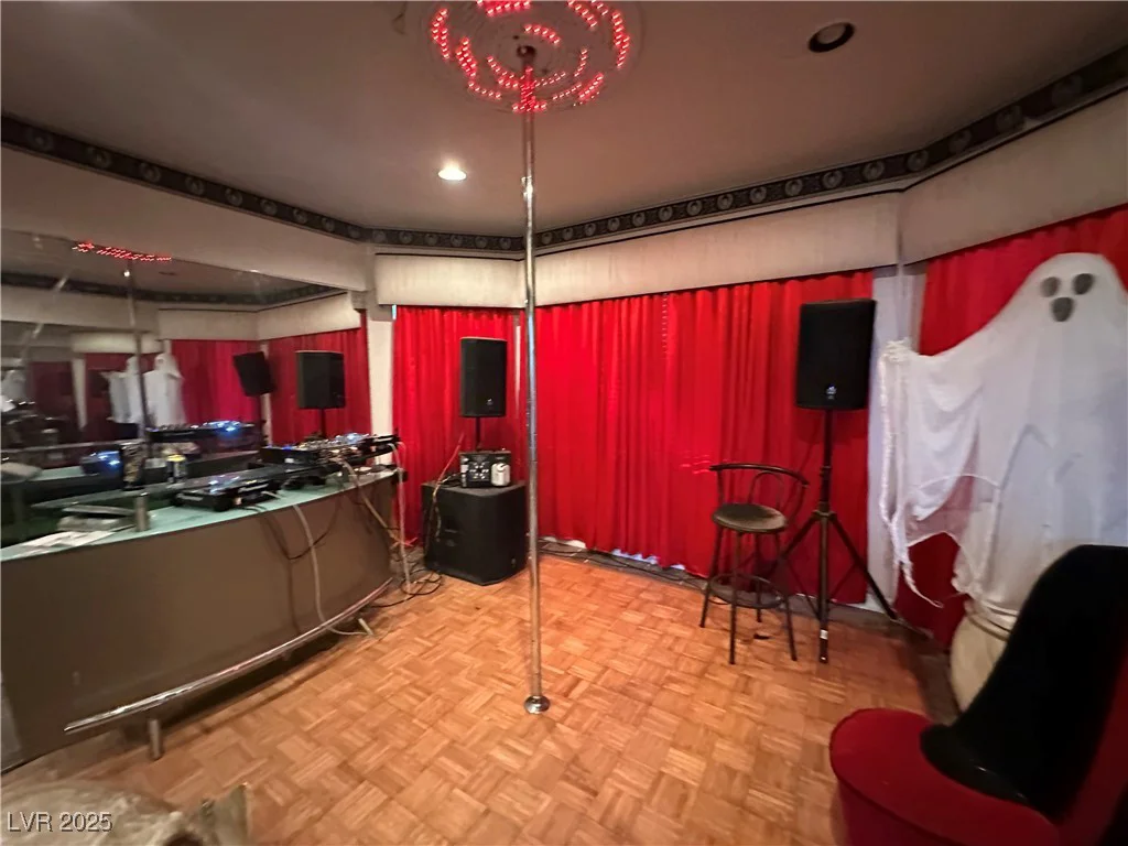 4408 Pioneer, Las Vegas, NV 89129