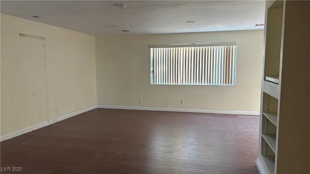 7045 Grasswood, Las Vegas, NV 89147