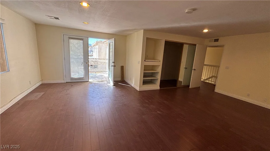 7045 Grasswood, Las Vegas, NV 89147