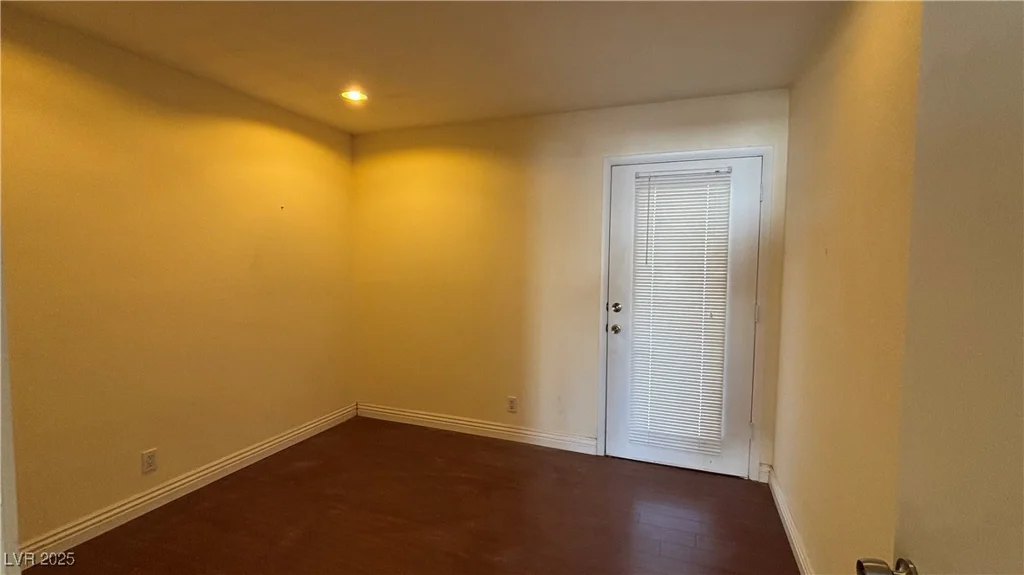7045 Grasswood, Las Vegas, NV 89147