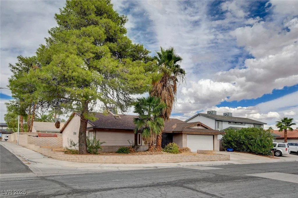 3862 Boca Chica, Las Vegas, NV 89120