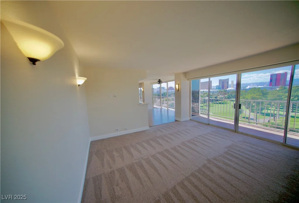 3111 Bel Air, Las Vegas, NV 89109