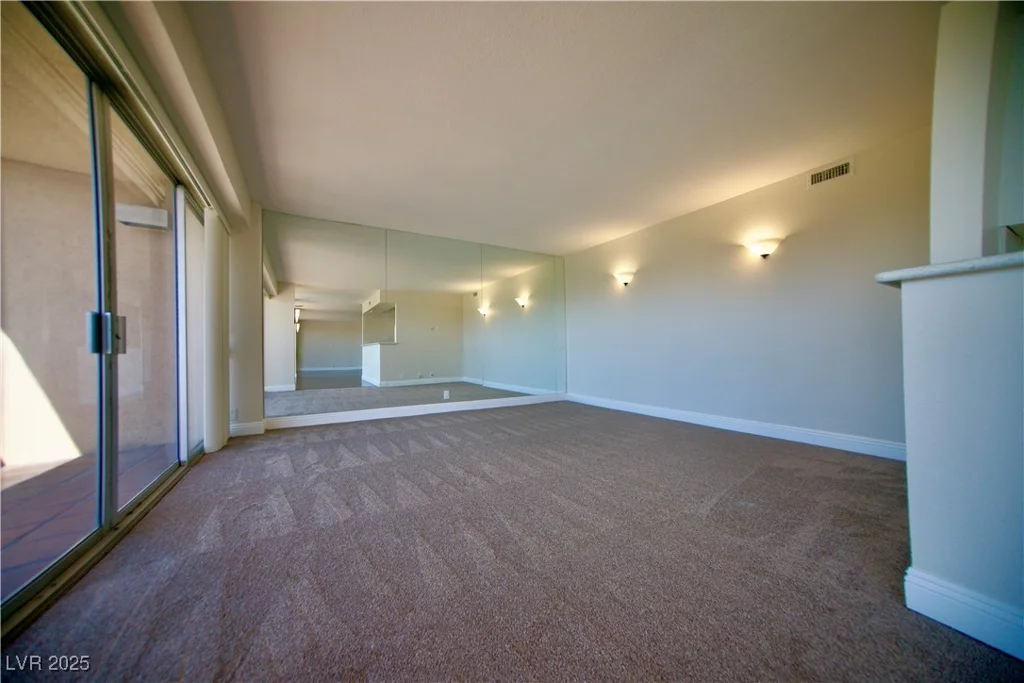3111 Bel Air, Las Vegas, NV 89109