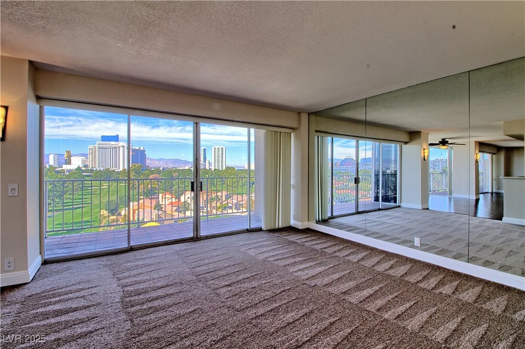 3111 Bel Air, Las Vegas, NV 89109