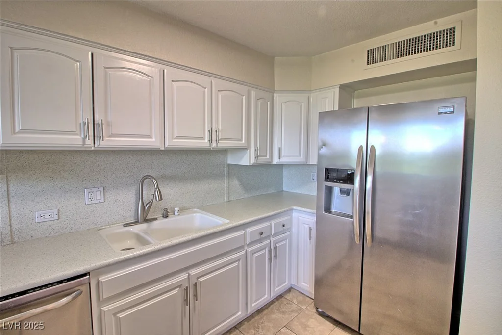3111 Bel Air, Las Vegas, NV 89109