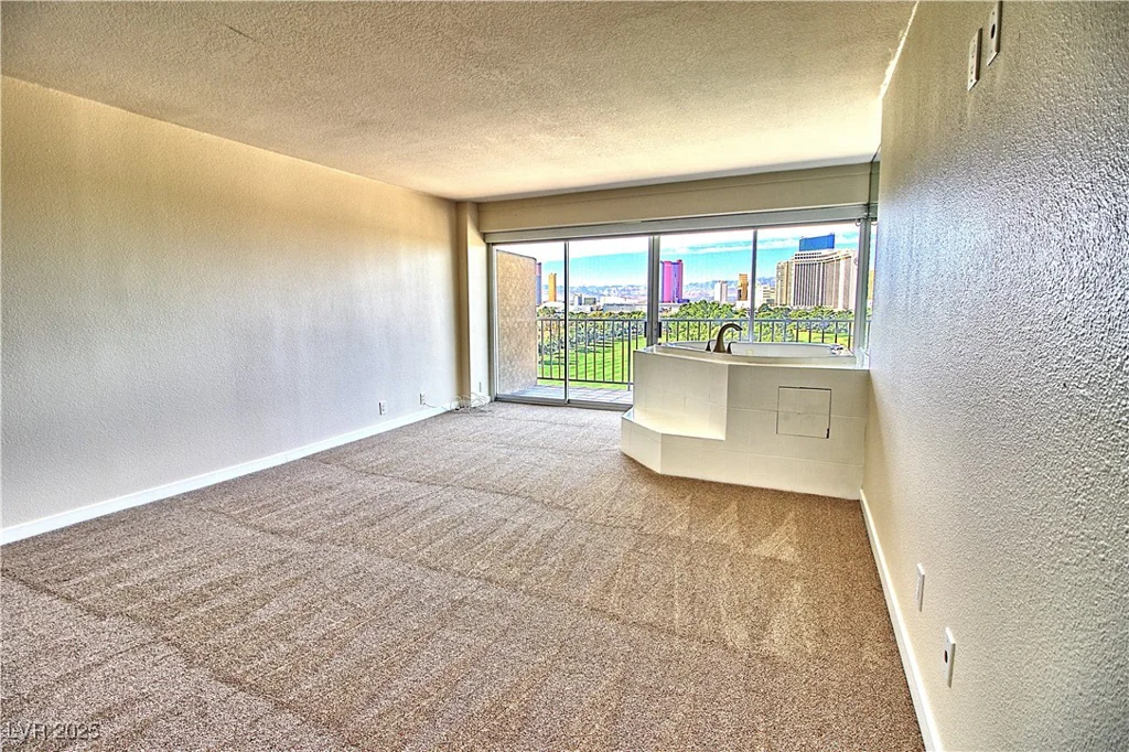 3111 Bel Air, Las Vegas, NV 89109