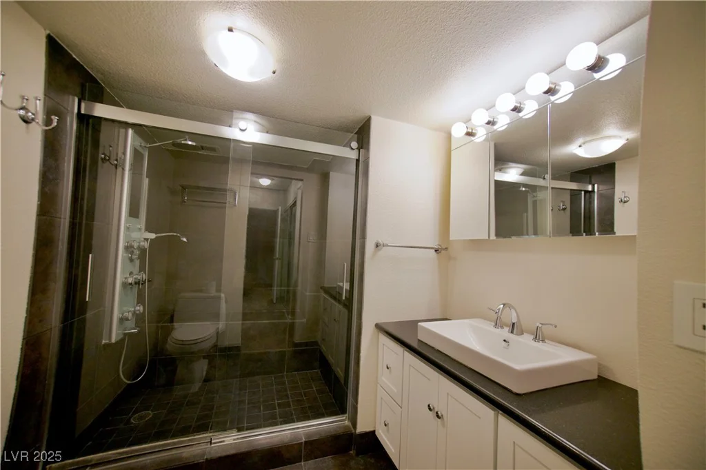3111 Bel Air, Las Vegas, NV 89109