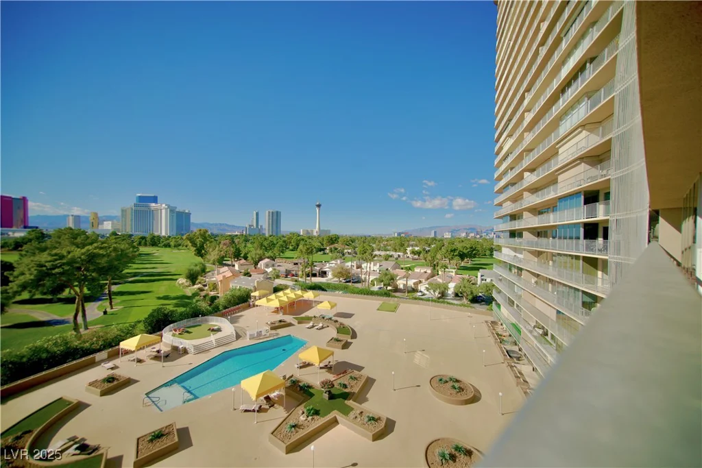 3111 Bel Air, Las Vegas, NV 89109
