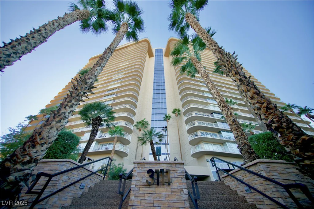3111 Bel Air, Las Vegas, NV 89109