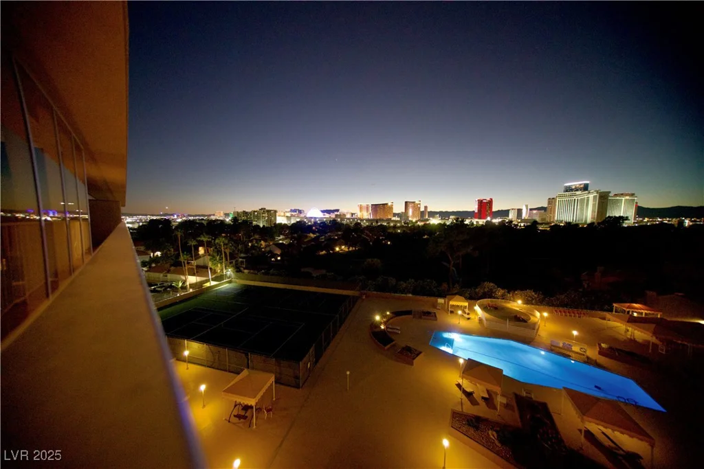 3111 Bel Air, Las Vegas, NV 89109