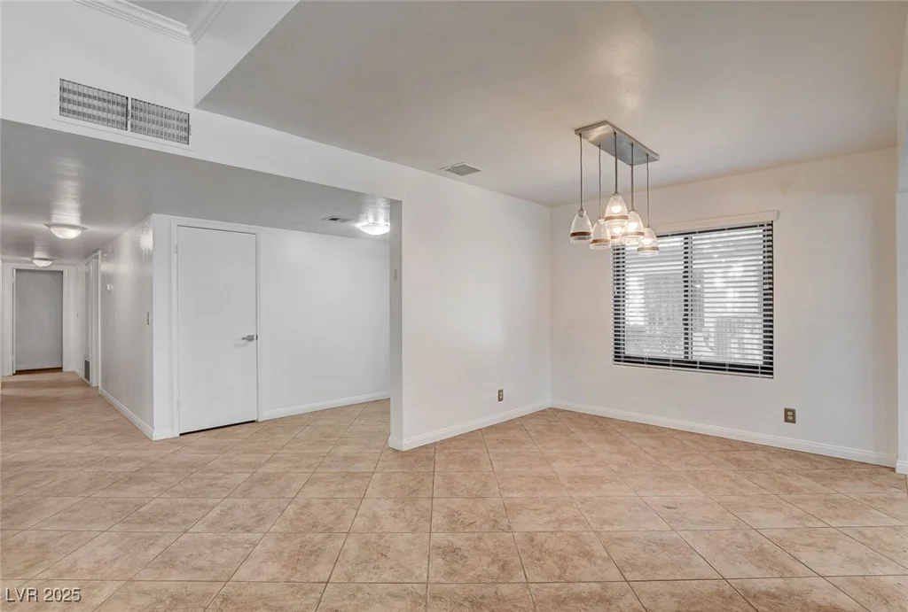 3448 Manzano, Las Vegas, NV 89121