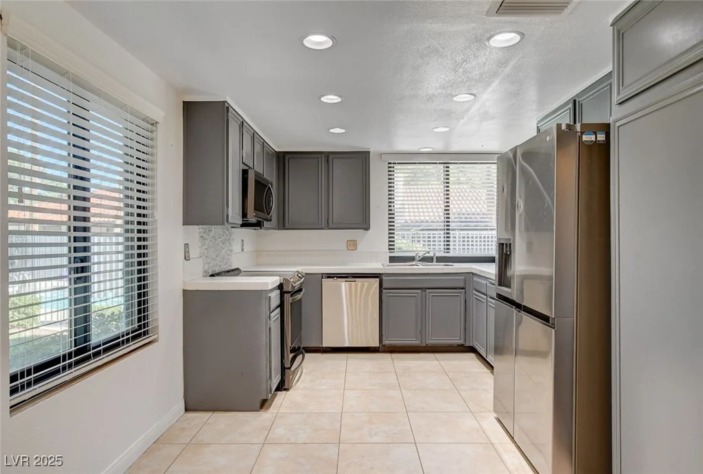 3448 Manzano, Las Vegas, NV 89121