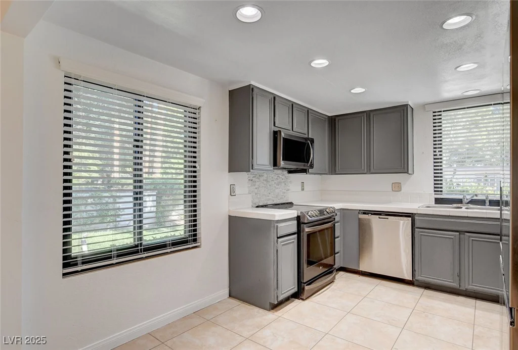 3448 Manzano, Las Vegas, NV 89121