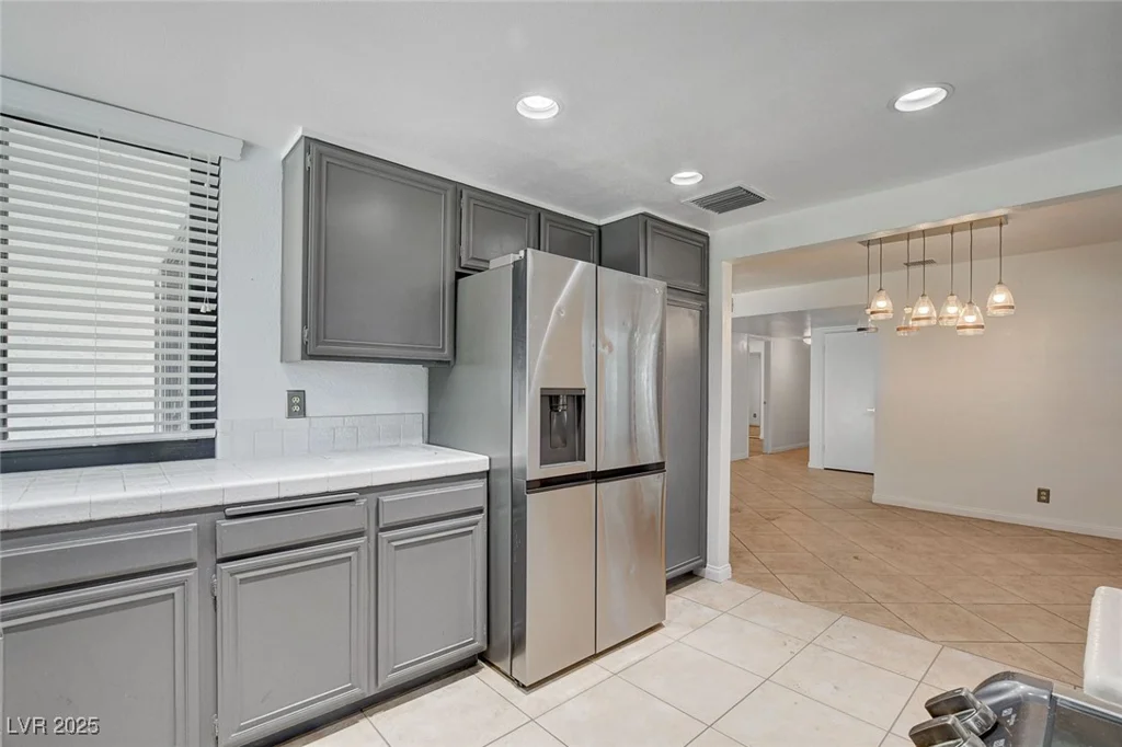 3448 Manzano, Las Vegas, NV 89121
