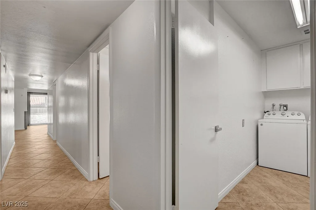 3448 Manzano, Las Vegas, NV 89121