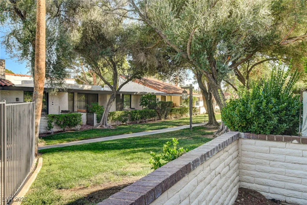 3448 Manzano, Las Vegas, NV 89121