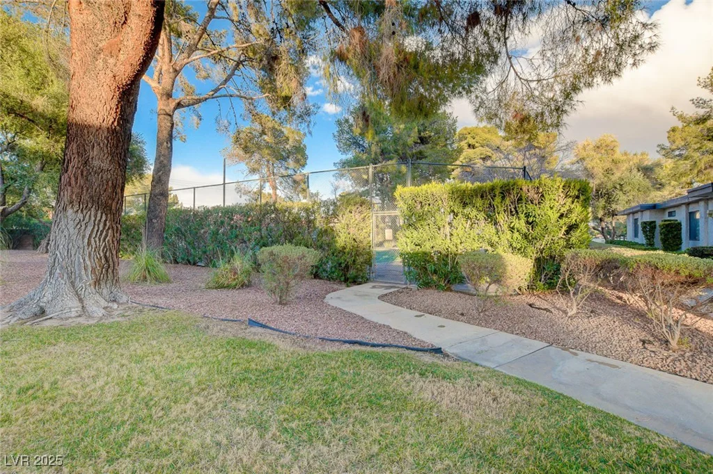 3448 Manzano, Las Vegas, NV 89121