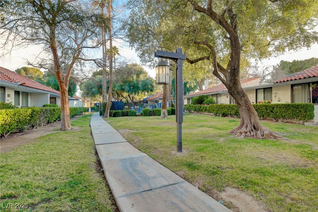 3448 Manzano, Las Vegas, NV 89121