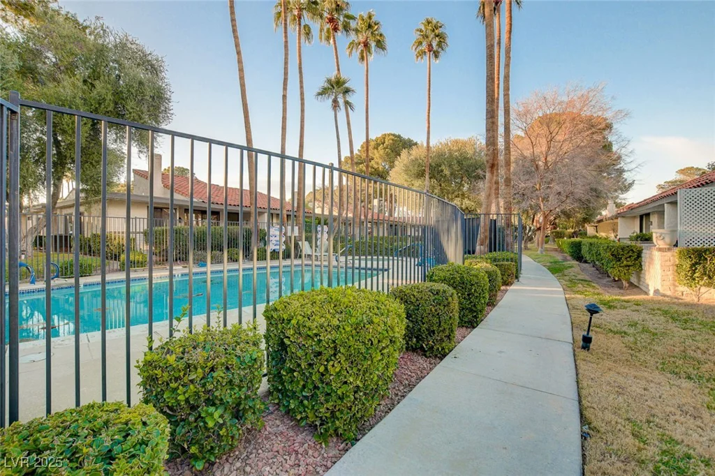 3448 Manzano, Las Vegas, NV 89121