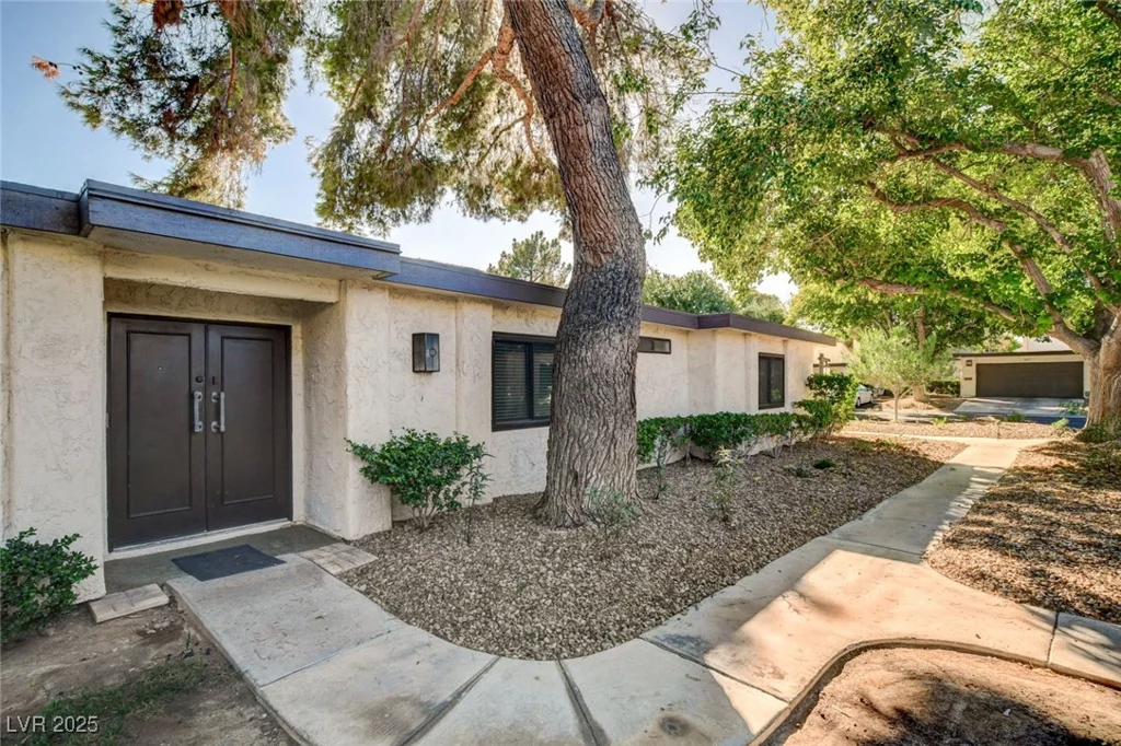3448 Manzano, Las Vegas, NV 89121