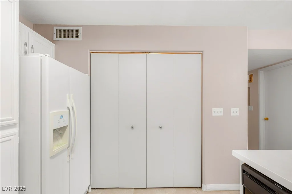 3125 Buffalo, Las Vegas, NV 89128