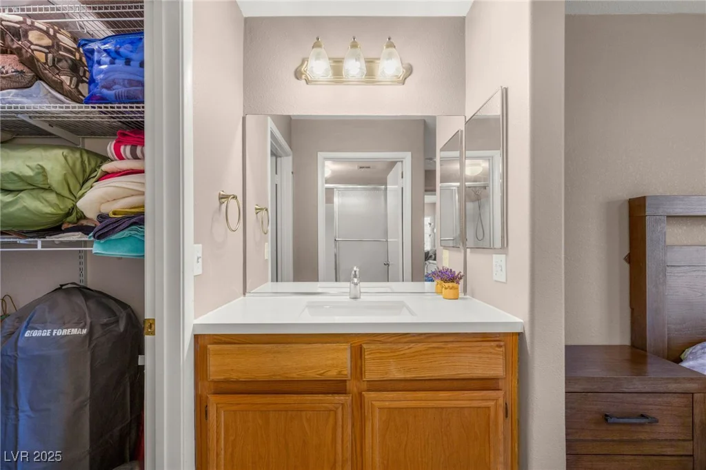 3125 Buffalo, Las Vegas, NV 89128