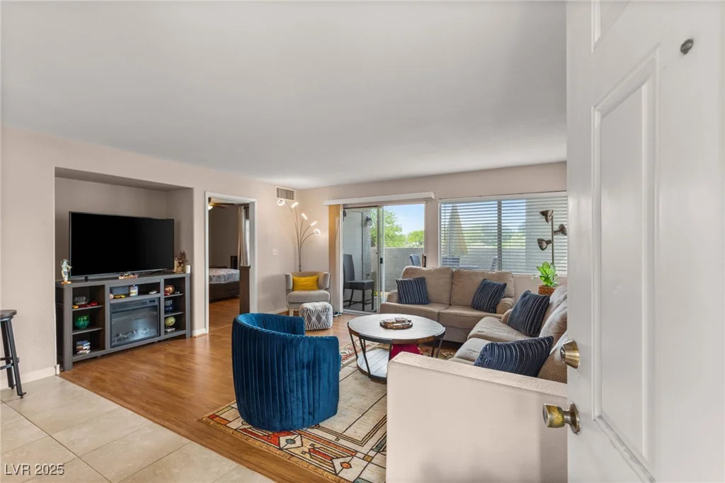 3125 Buffalo, Las Vegas, NV 89128