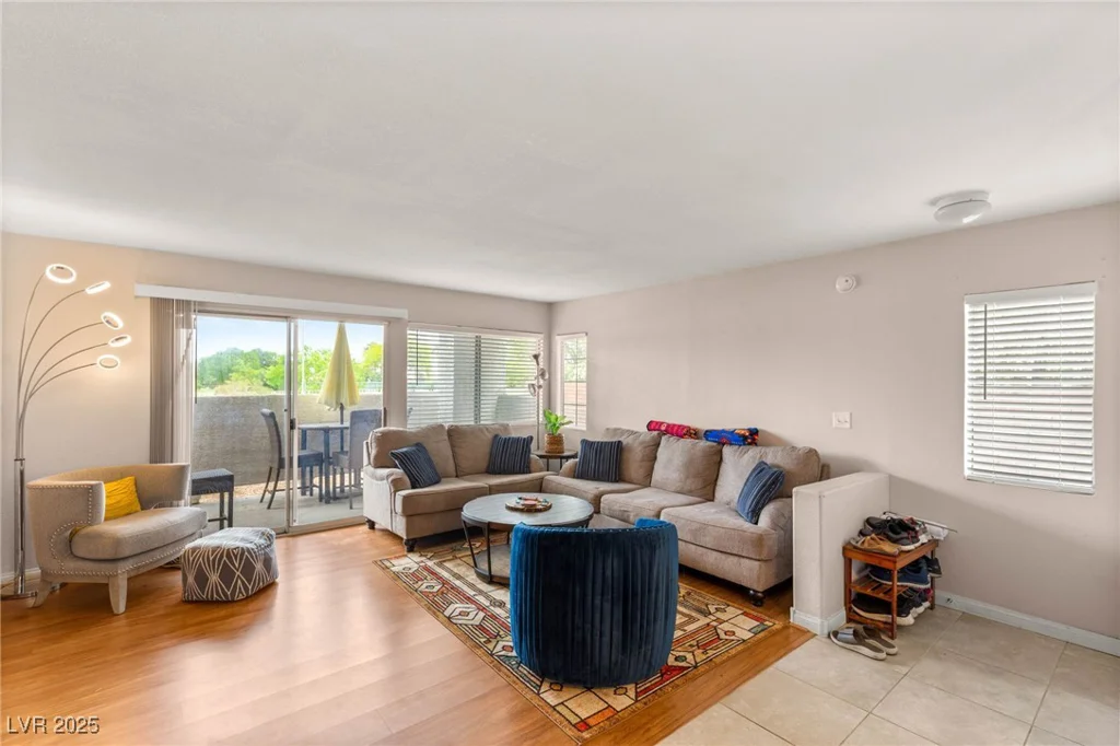 3125 Buffalo, Las Vegas, NV 89128