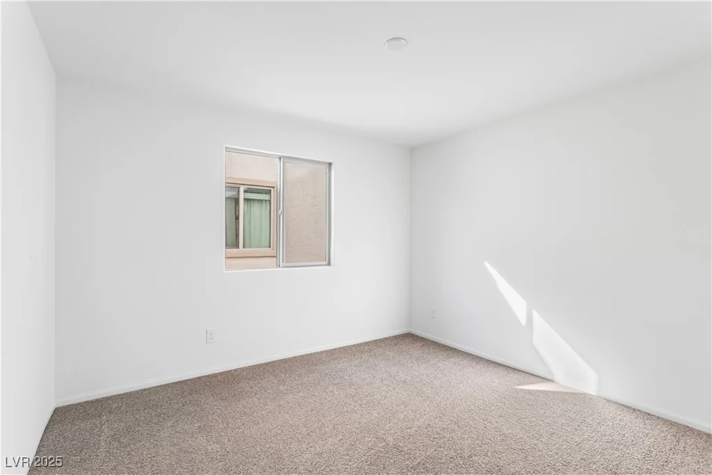 7482 Lodano, Las Vegas, NV 89113